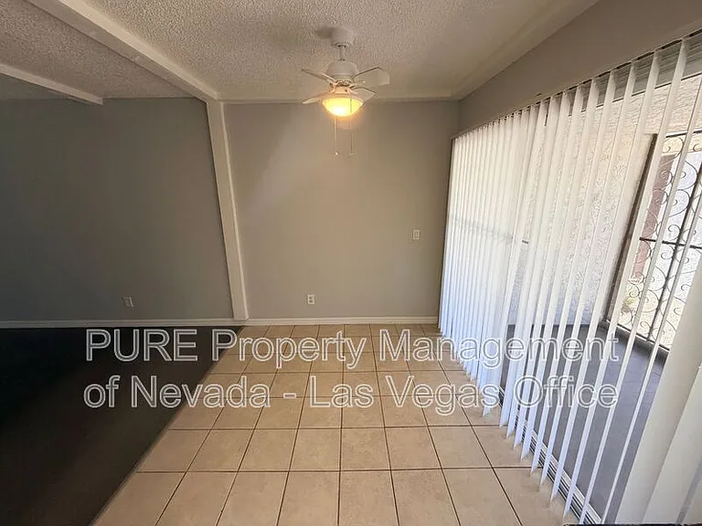 1405 Vegas Valley Dr #252-bldg 25 — Photo 5