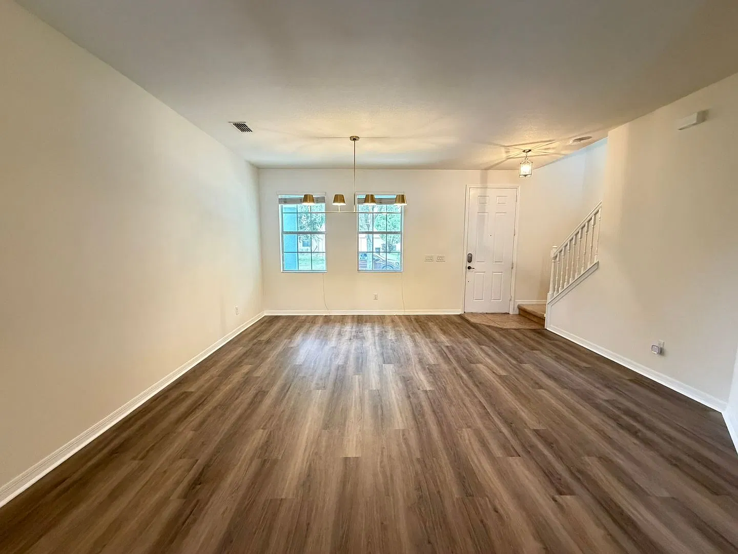 4 bed, 1696 sqft, $2,900 — Photo 4