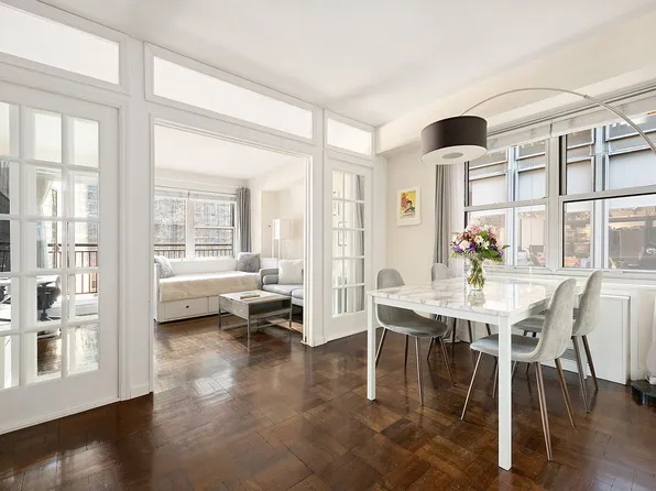 77 W 55th St APT 21G, New York, NY 10019