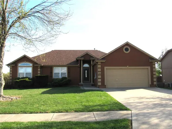 3103 Krissy Bnd, Harrisonville, MO 64701