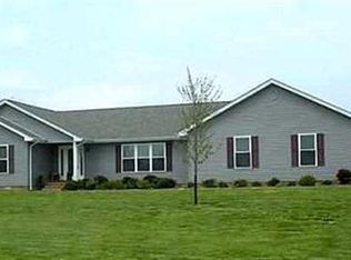 52 Cricket Ct, Benton, KY 42025
