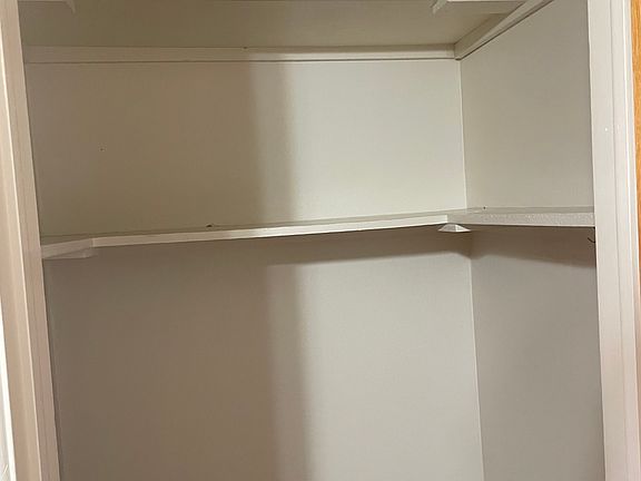 2nd image of 901 N 14th St #205