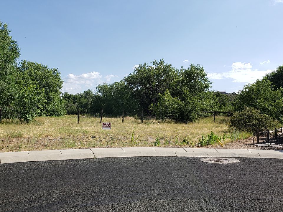 1st image of 723 Ashwood Ln