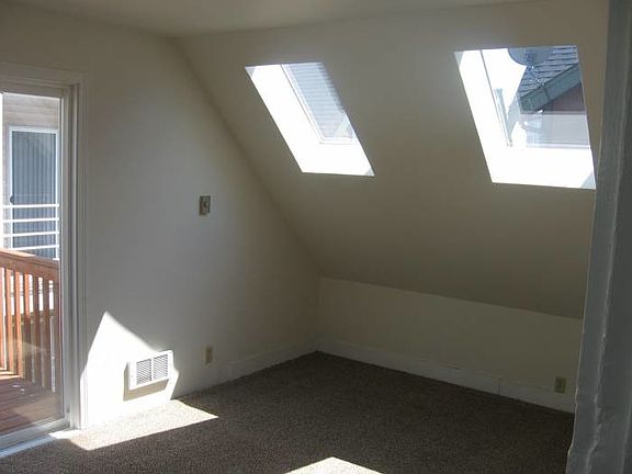 3rd image of 3210B 21st Ave W