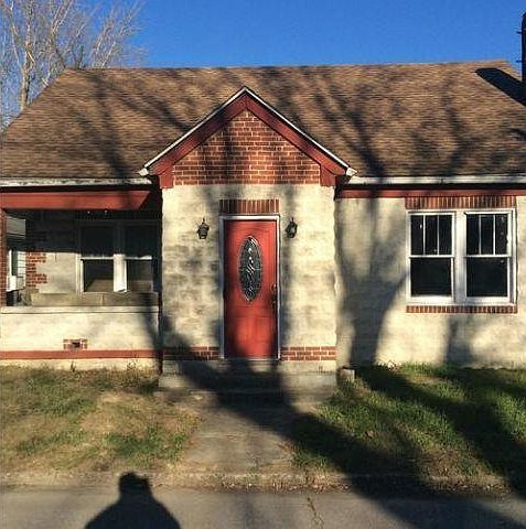 1st image of 324 N Jefferson St