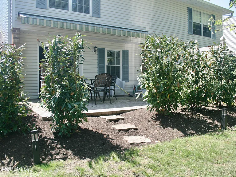 16 Apple Dr — Photo 24