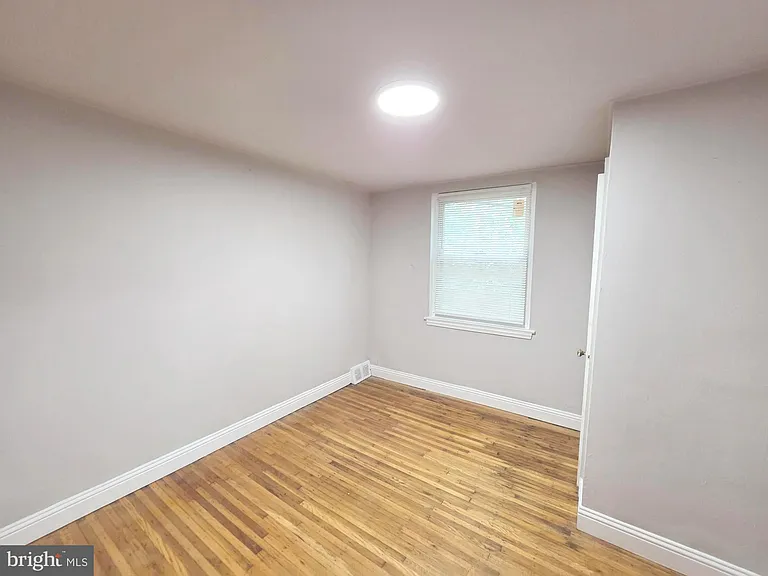 6653 Perry Ave — Photo 17