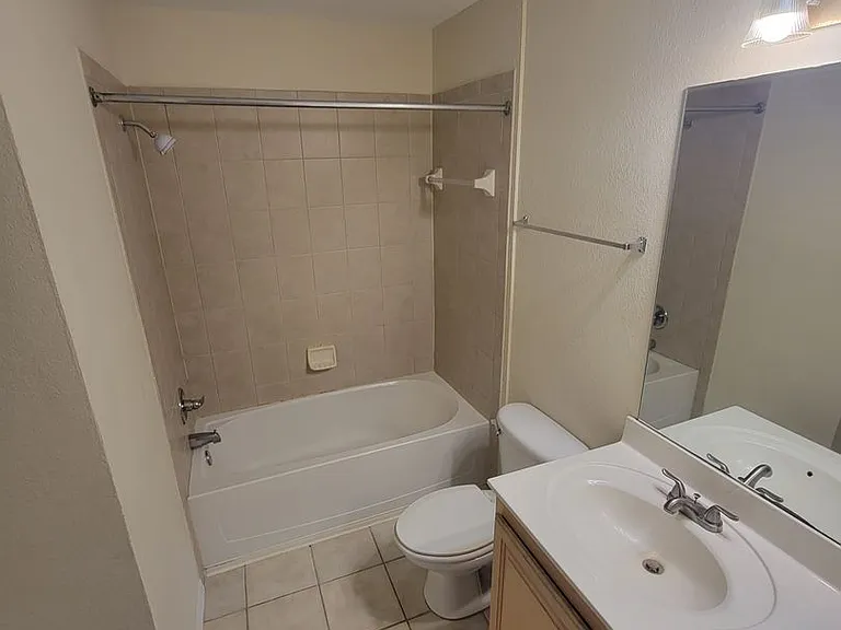 212 Cape Cod Dr — Photo 10