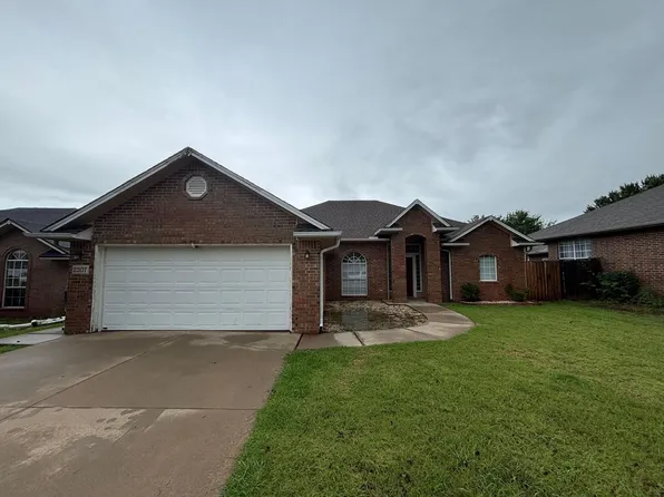 2207 N Burdick St, Stillwater, OK 74075