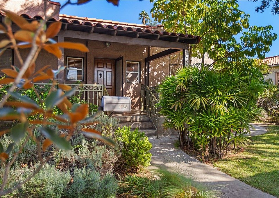 1st image of 1759 Las Lunas St