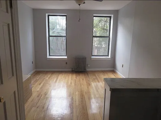 Rented by Space Real Estate | media 23