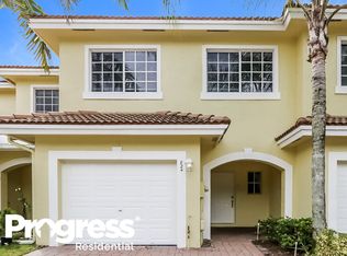 824 Imperial Lake Rd, West Palm Beach, FL 33413