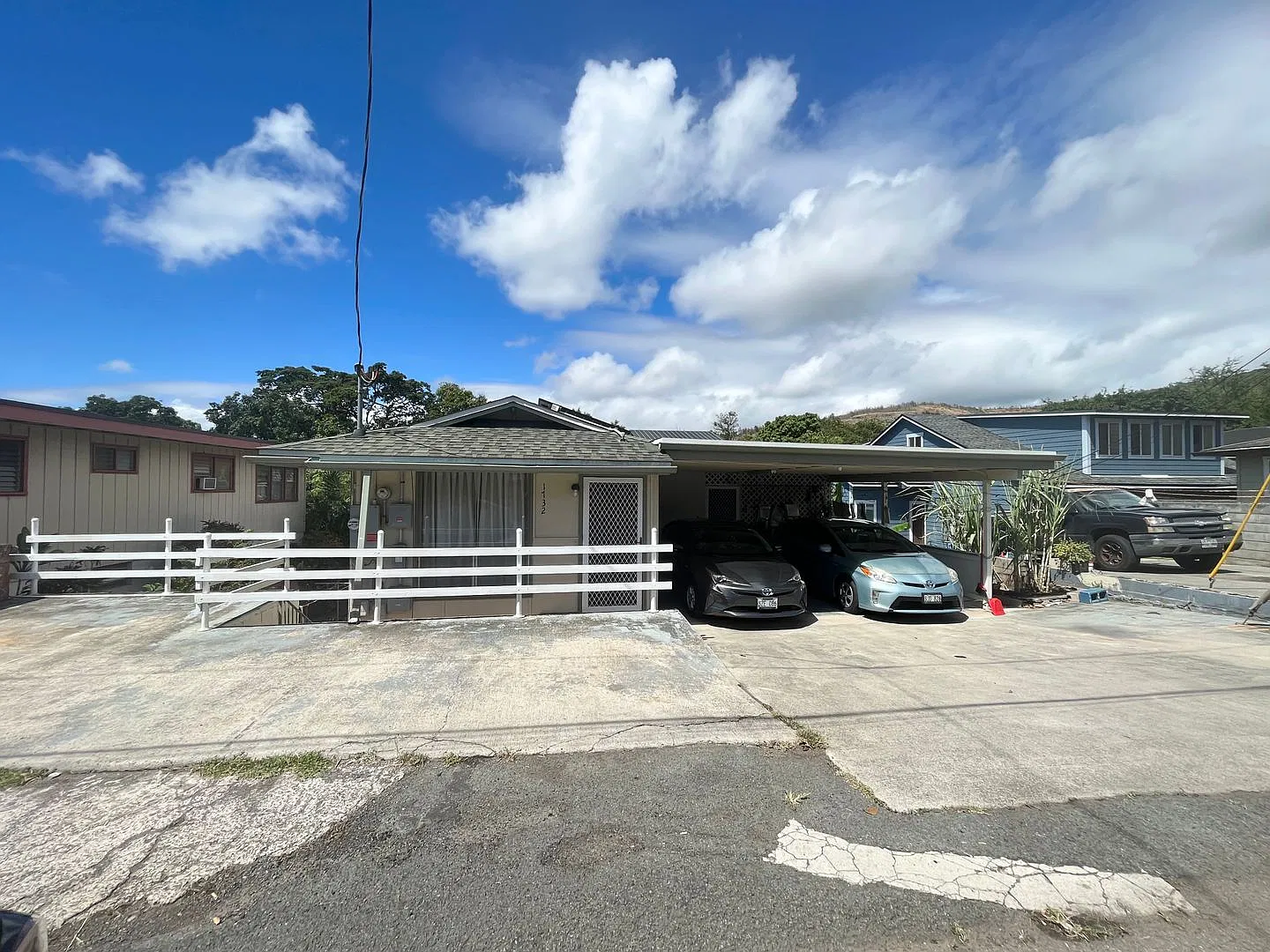 2 Bed 1 Bath Basement Unit of Duplex House in Kalihi-Palama available now! — Photo 1