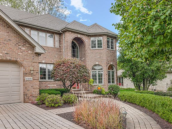 2nd image of 15024 Allison Ln