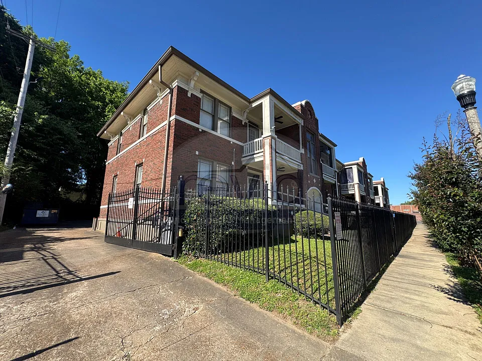 1353 Vance Ave