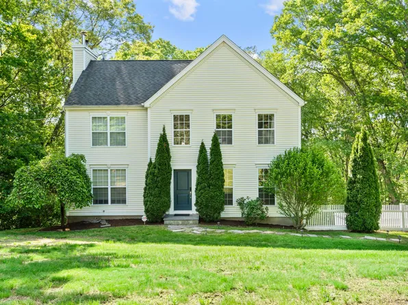 40 High Ridge Road, Hamden, CT 06514