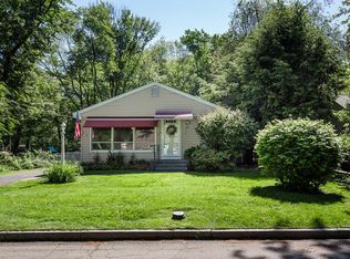 59 Senator St, Springfield, MA 01129