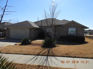 10802 Turtle Back Dr, Midwest City, OK 73130
