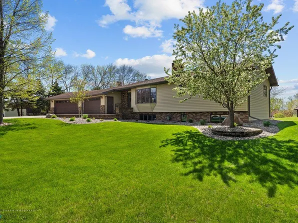 8030 Myron Rd, Wahpeton, ND 58075