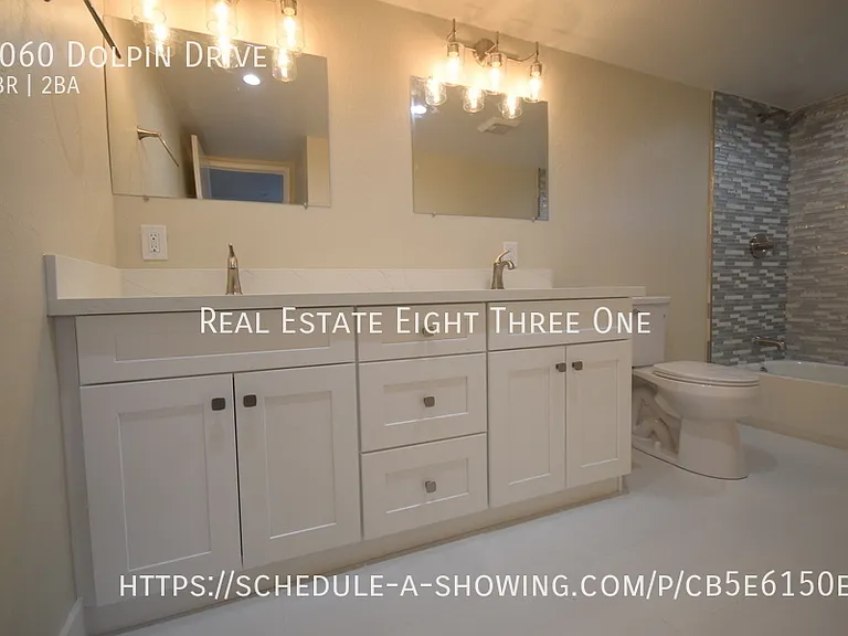 2060 Dolphin Dr — Photo 13