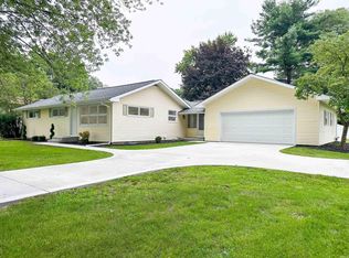 61950 Oak Rd, South Bend, IN 46614