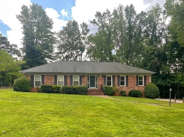 174 New Market Rd, Tryon, NC 28782