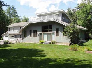 56 Woodbury Rd, Weare, NH 03281