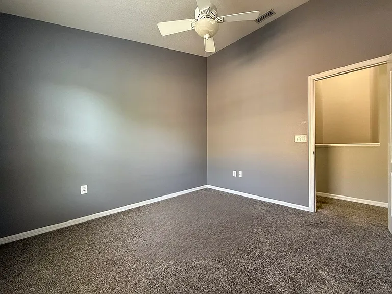 7622 Red Mill Cir — Photo 4