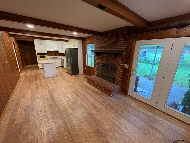 4 bed, 1758 sqft, $2,290 — Photo 3