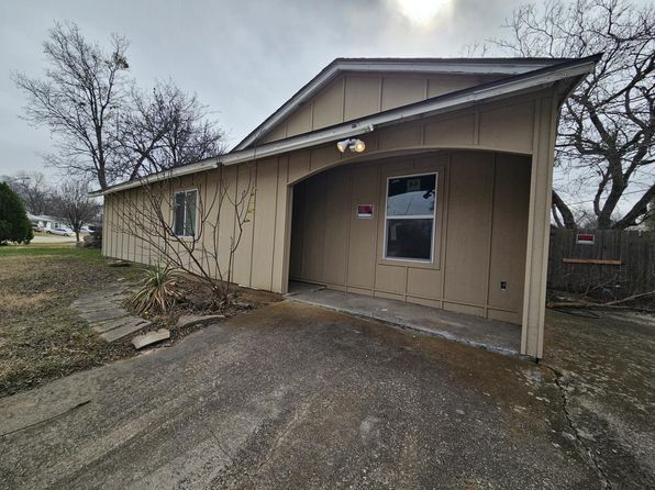 1600 Tower Dr, Arlington, TX 76010