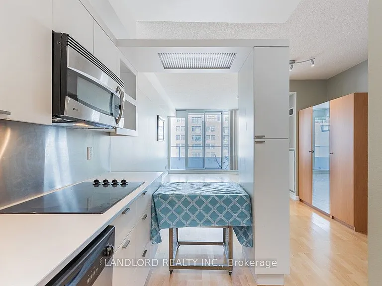 111 Elizabeth St #1620 — Photo 12