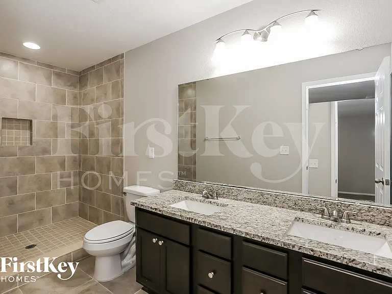 8303 Thor St — Photo 10