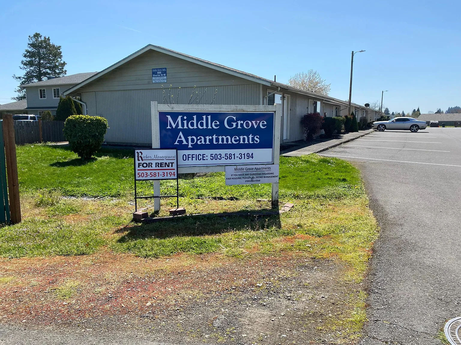 Middle Grove Apartments — Photo 2