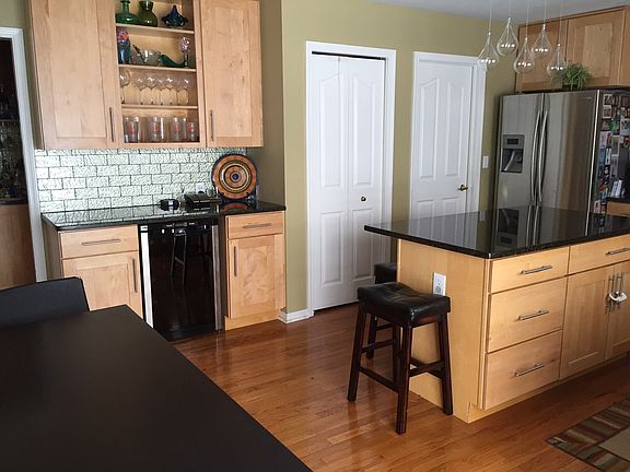 4th image of 18123 Martins Ln