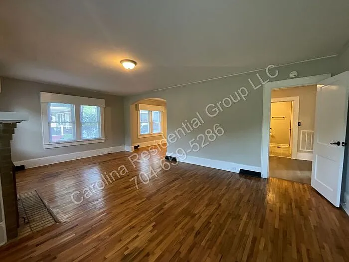 2 bed, 1.0 bath, 1138 sqft, $1,500 — Photo 3