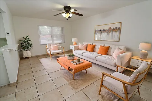 1901 Fillmore St #204 Photo 1