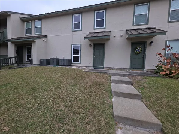 302 Saint Andrews St #A102, Rockport, TX 78382