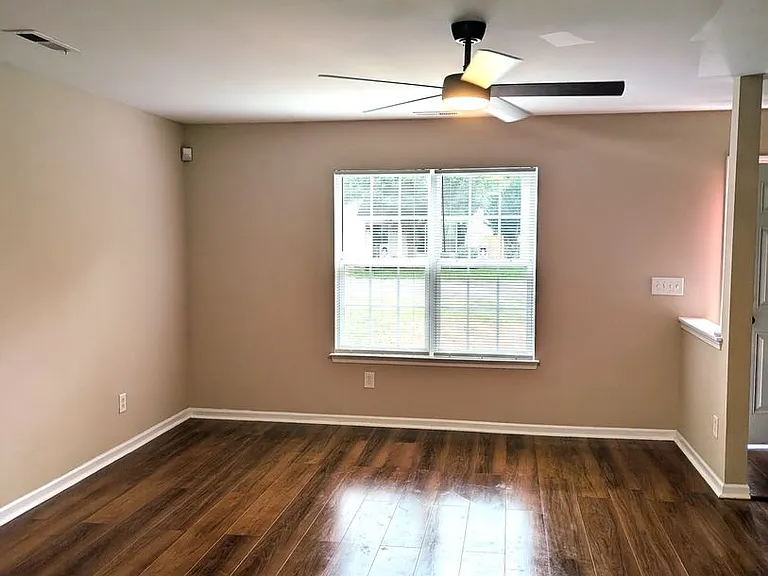 2507 Anna Garrison Rd — Photo 2