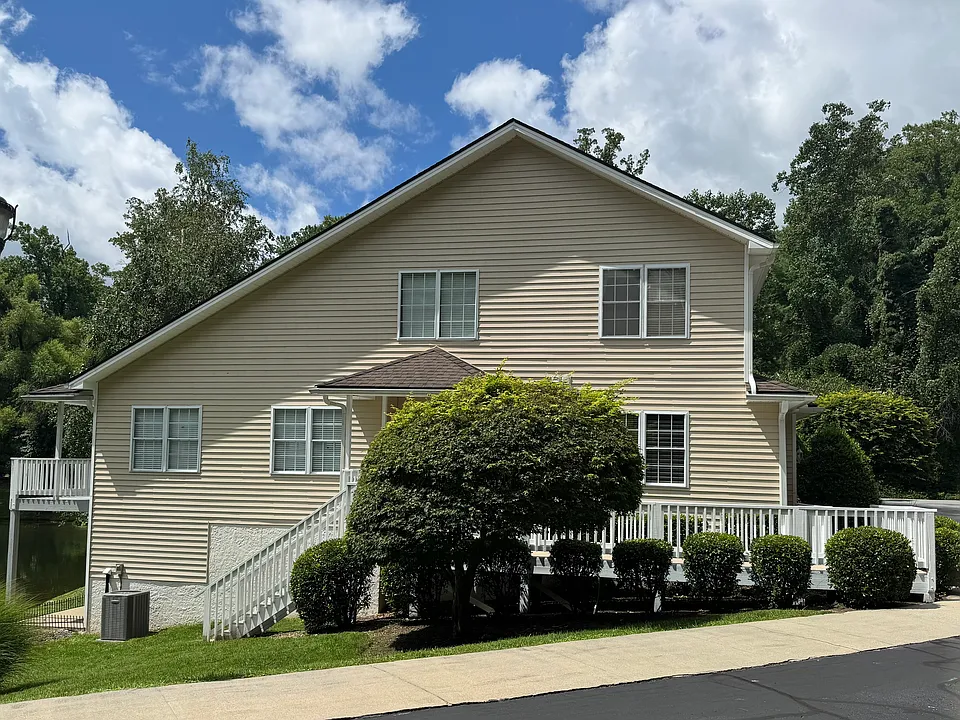30 Grist Mill Dr