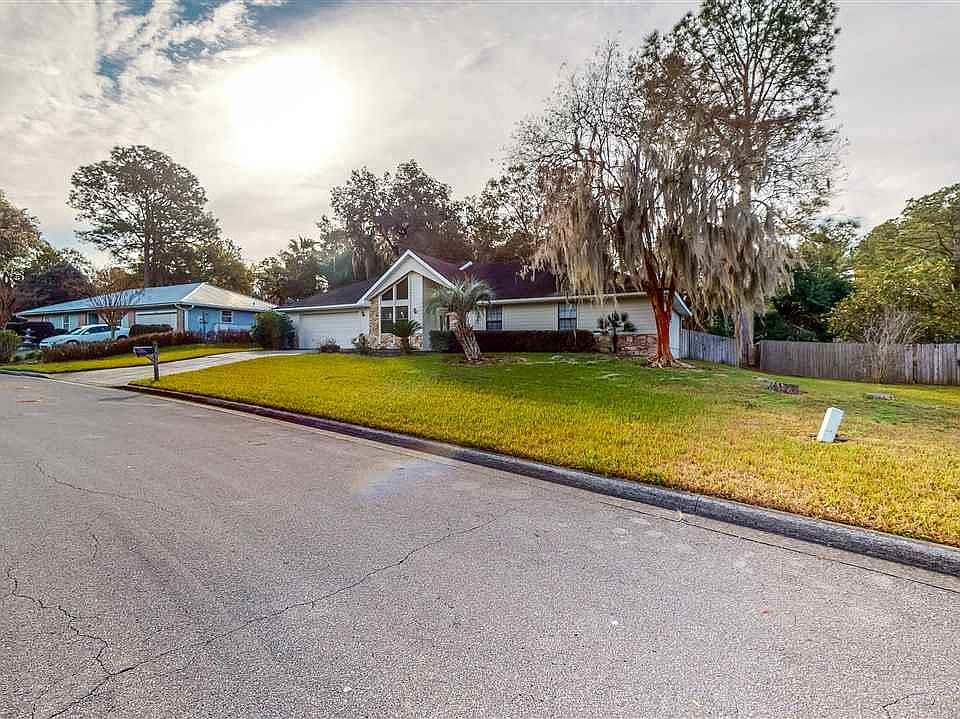 1st image of 7637 NW 36th Ave