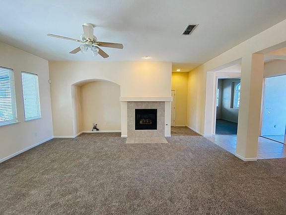 4th image of 2428 Emerald Lake Ln