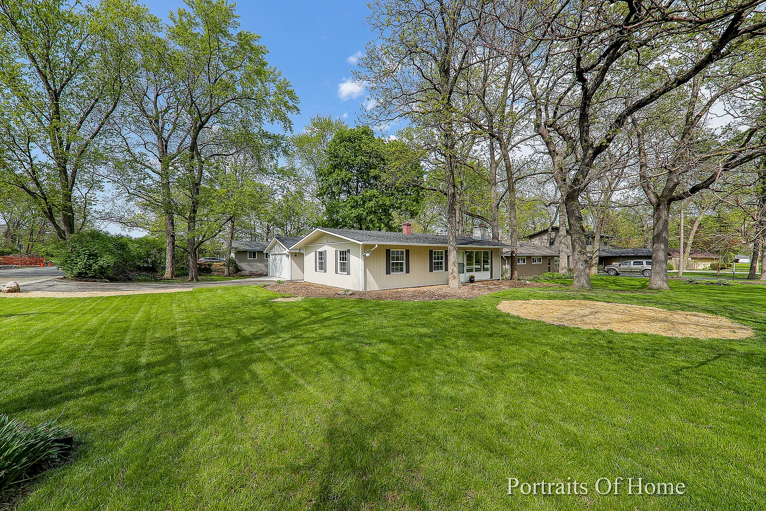 450 W Shady Lane Rd photo 1