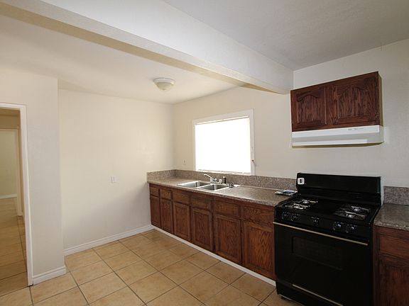 4th image of 1712 Elwood St