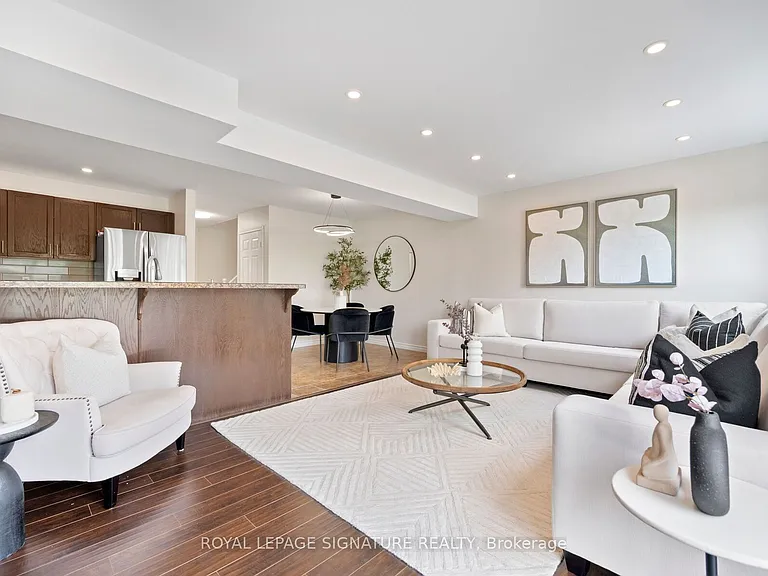 61 Thames Way — Photo 9