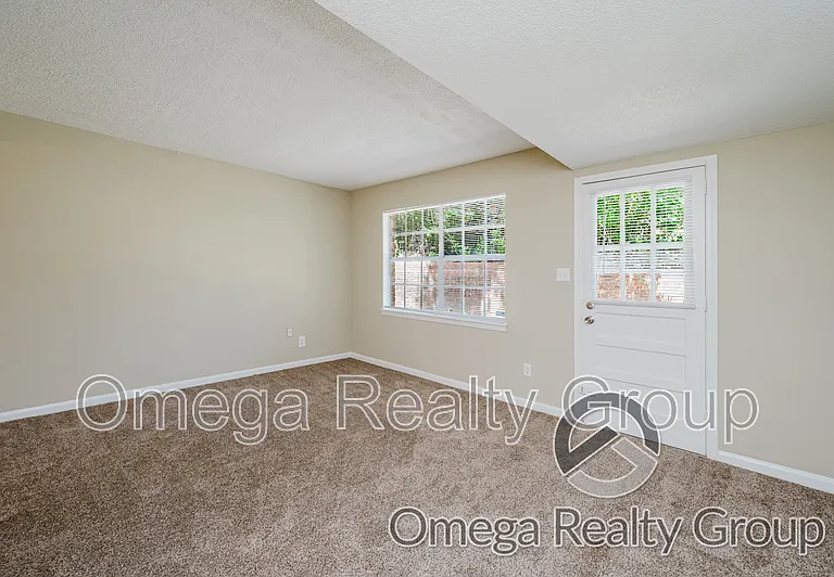2274 Chapel Hill Rd — Photo 9
