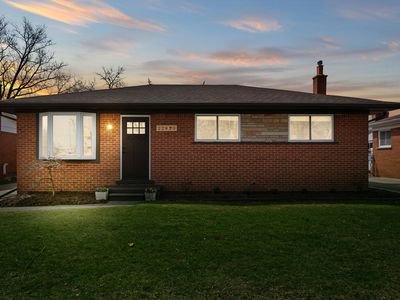 22820 Violet St, Saint Clair Shores, MI, 48082