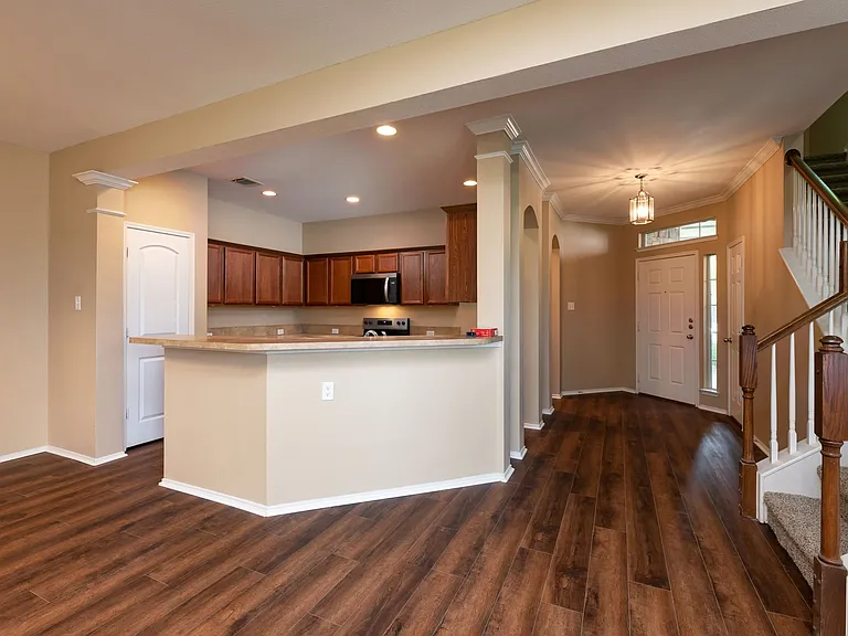 2510 Sedona St — Photo 4