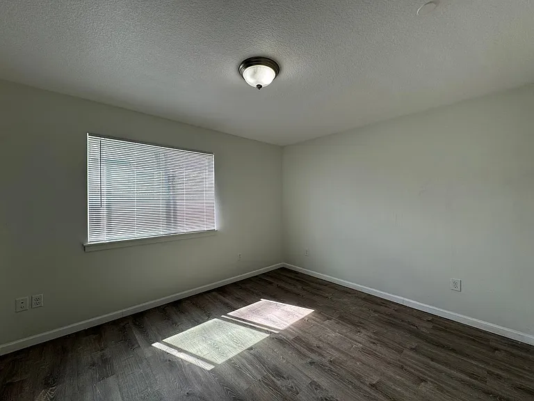 Stark Street Villa — Photo 45
