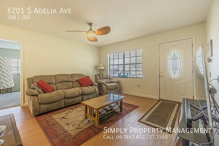 Just Reduced!Beautiful 3-Bedroom Corner Lot Home with Split Floor Plan — Photo 3