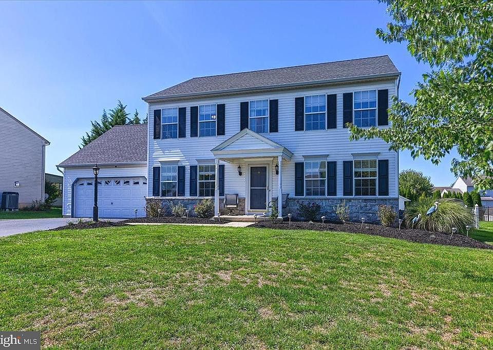 1st image of 2984 Balsa St
